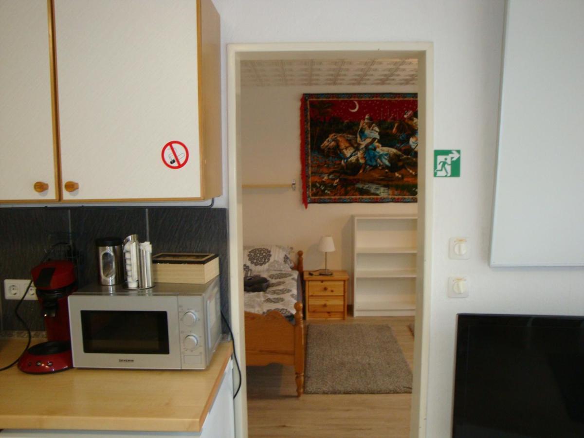 Tac Home 2-Zimmer Wohnung Sindelfingen Eksteriør billede